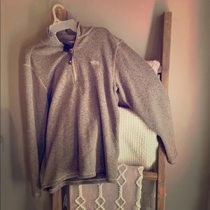 Men’s north face zip up